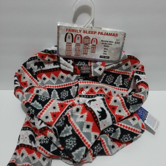 ⚪ $ 9.00 Pajama Set PJ's & Presents - Picture 3 of 10
